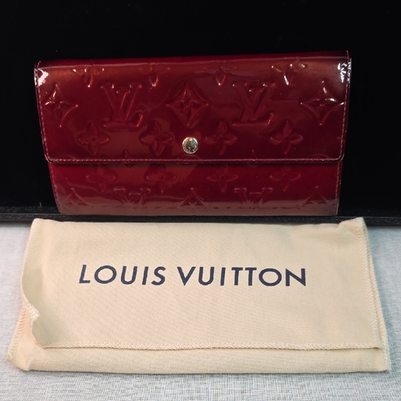 Louis Vuitton Vernis Sarah Long Wallet - Picture 2 of 12